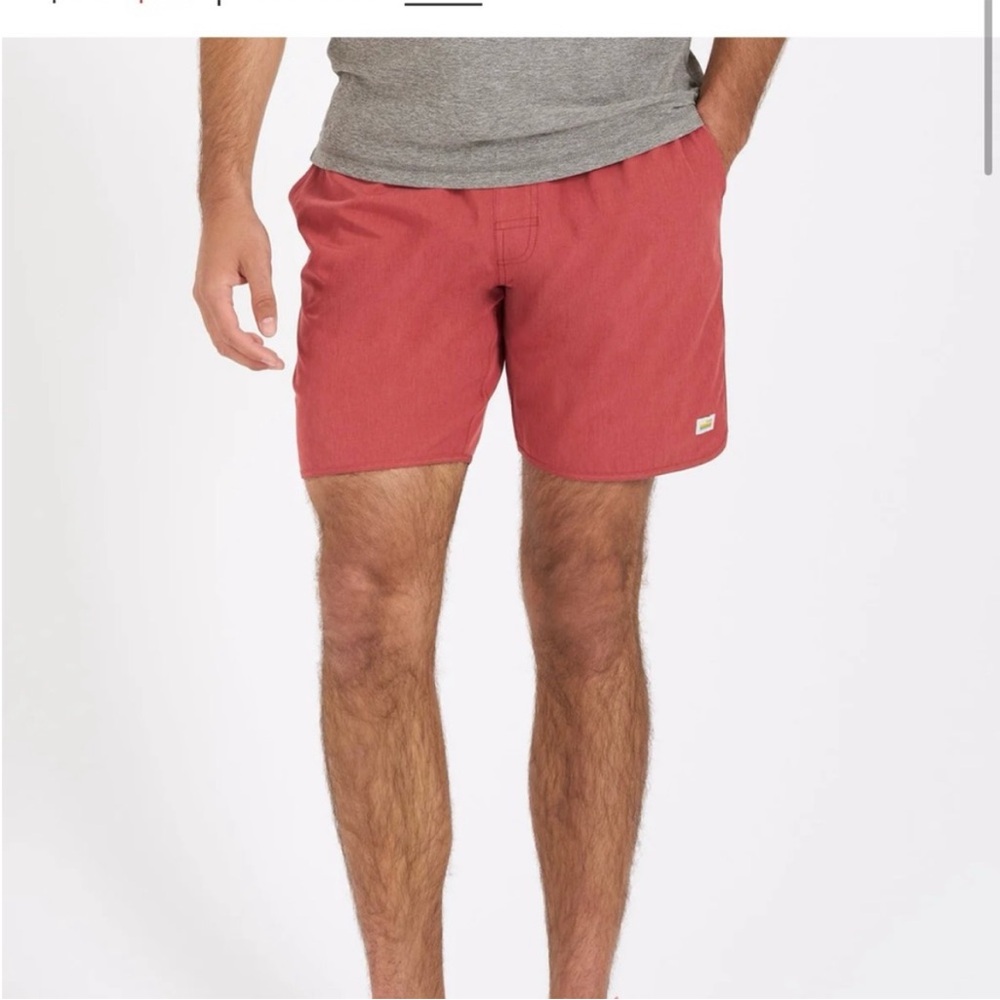 Vuori Banks 7” red shorts
